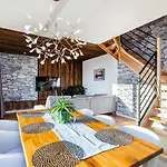 -czarna Gora- Black Apart- Widok Na Tatry, Jacuzzi, Bilard, Game בקתה