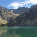 בקתה -czarna Gora- Black Apart- Widok Na Tatry, Jacuzzi, Bilard, Game בוקוווינה טטז'אנסקה